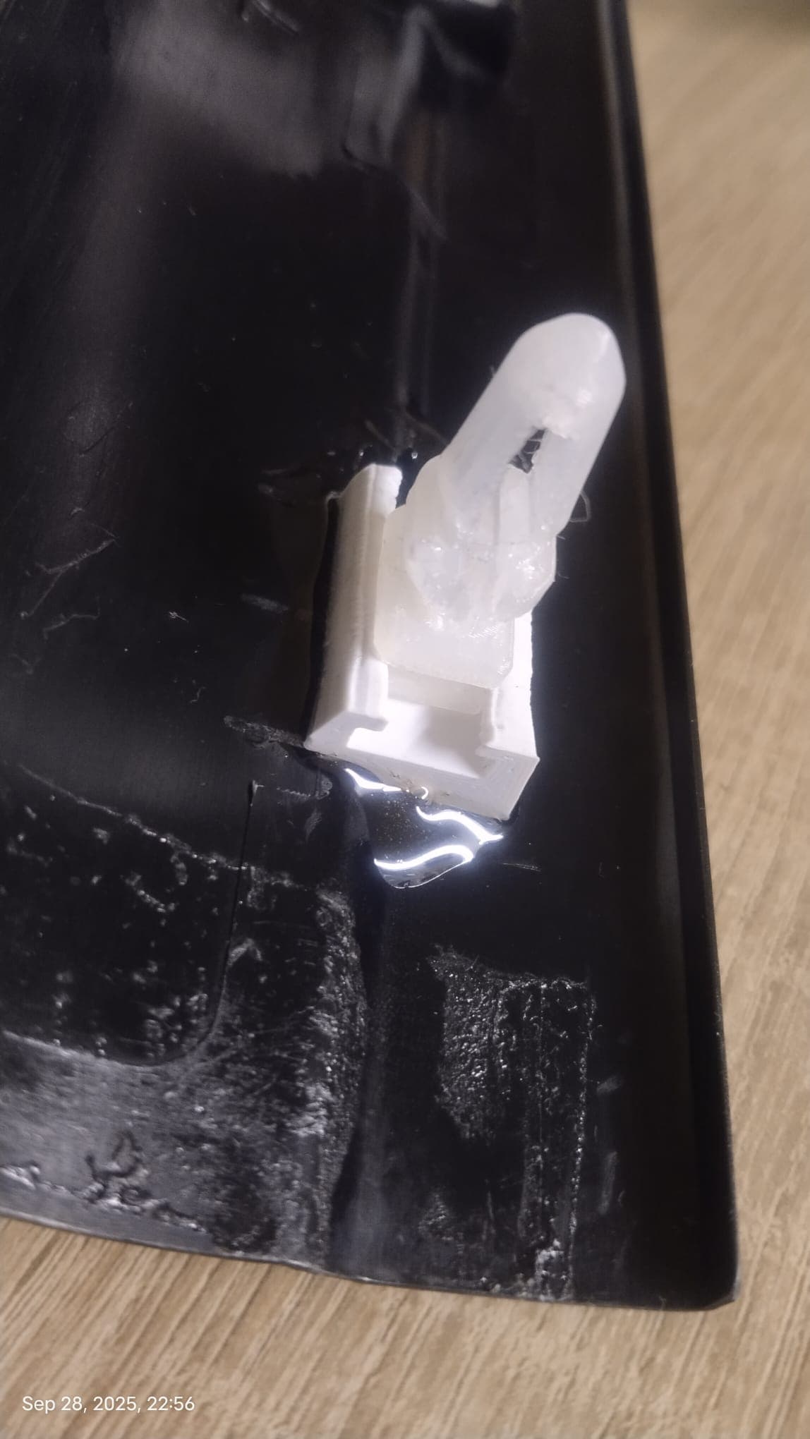 rear carpet cover broken clip holder repair