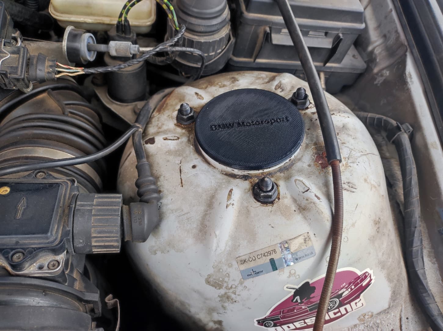 Front Strut-Mount Protective Cap