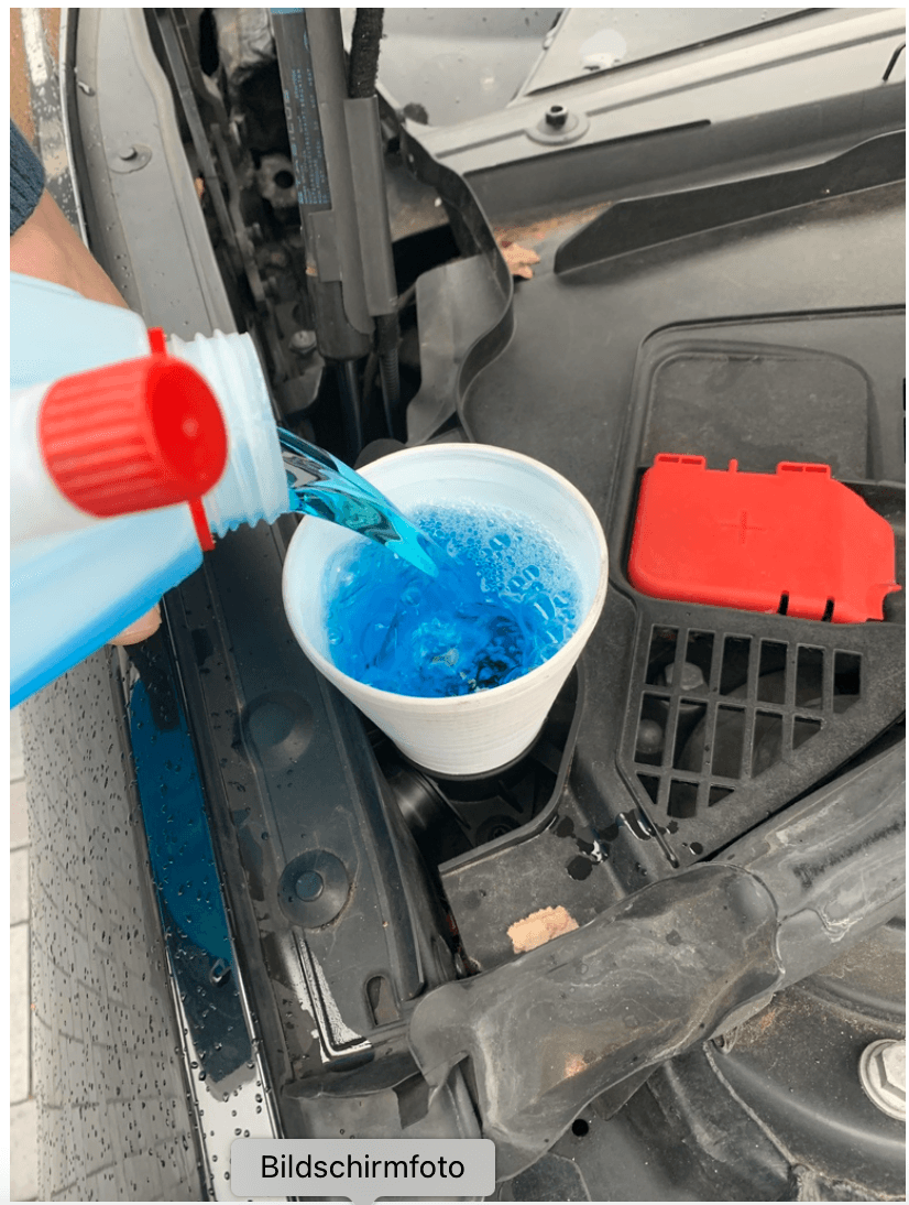 Washer-Fluid Filler Funnel