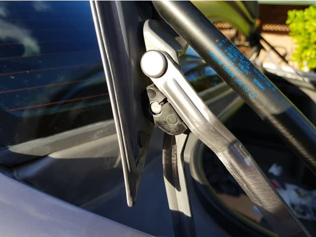 Trunk-Lid Travel Buffer