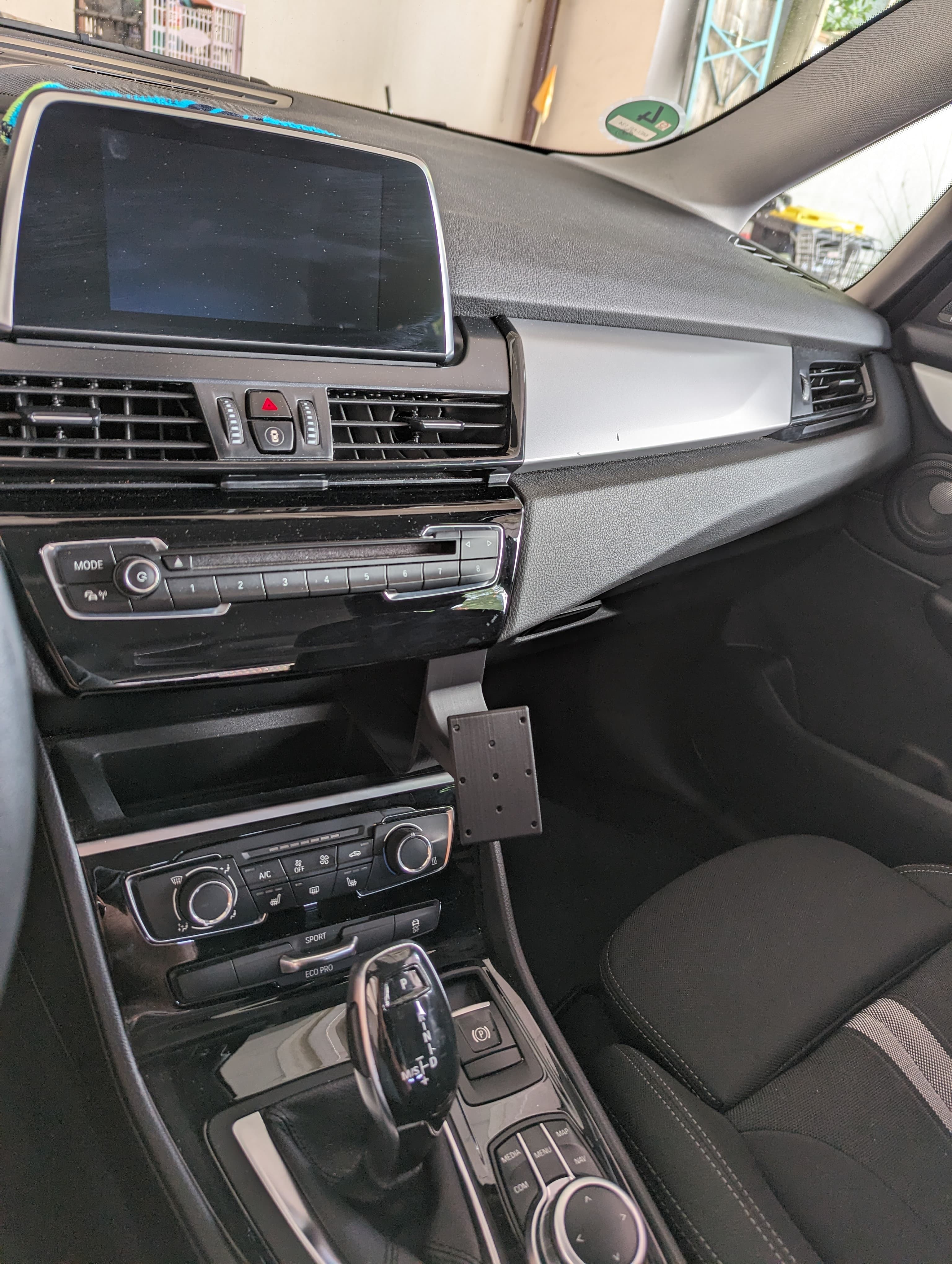 Console-Storage Phone-Mount Base