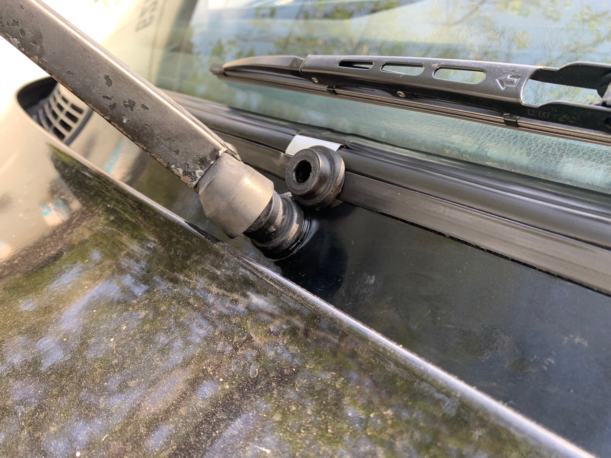 Wiper-Arm Nut Cover Cap