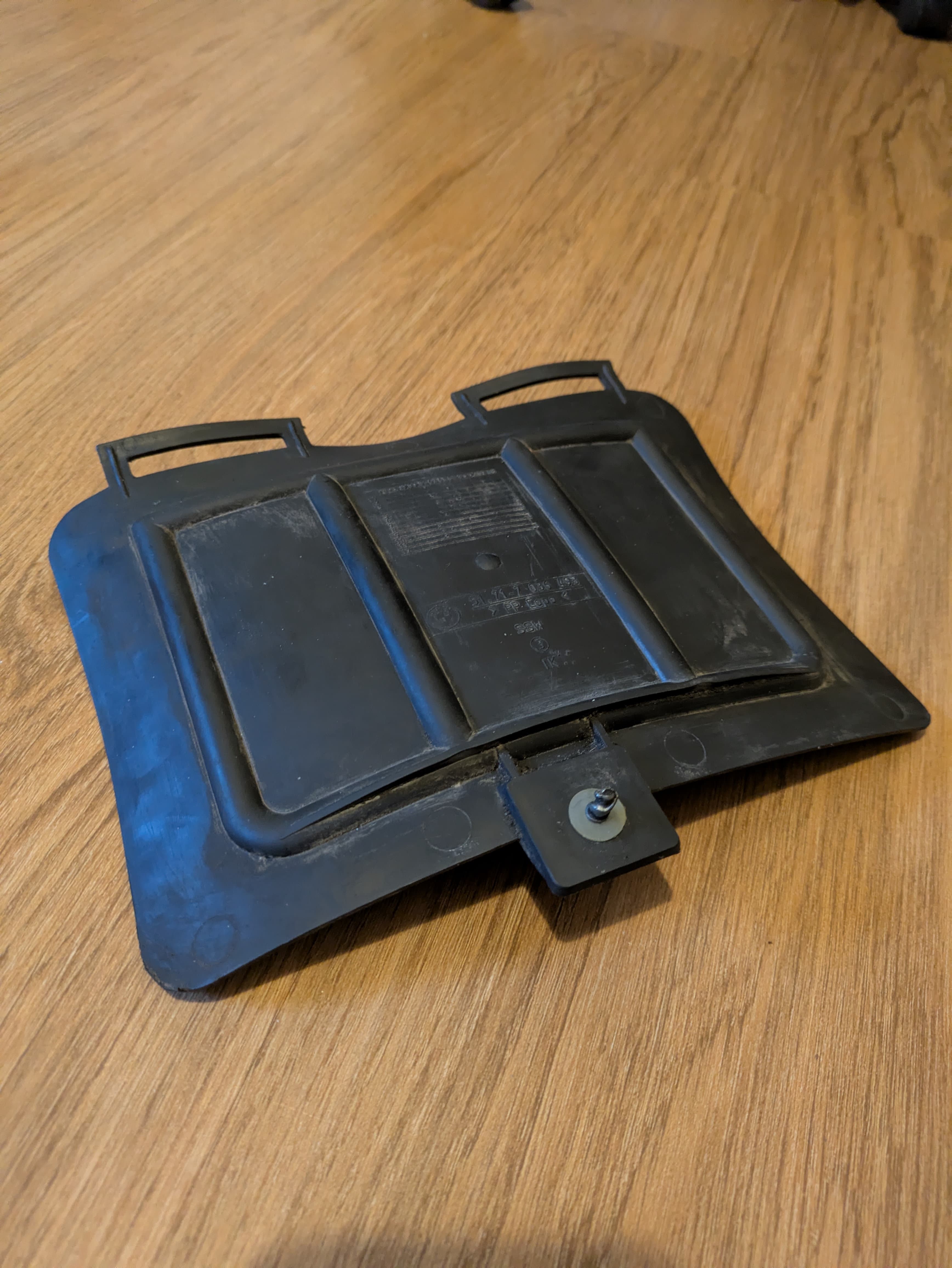 Oil-Sump Drain-Plug Access Cover